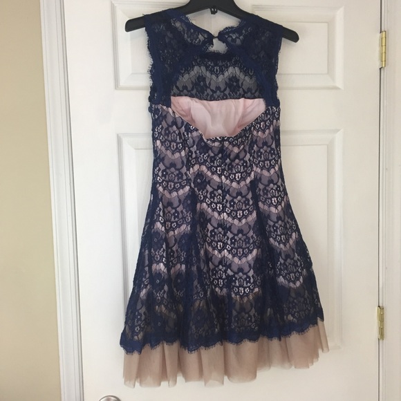 Nude/Blue Lace Overlay Prom/Party Dress Medium/4 - Picture 4 of 5